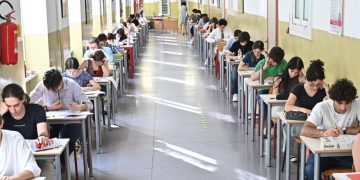 Maturità, dal prossimo anno cambia tutto. Valditara: “Valutare lo sviluppo della persona”