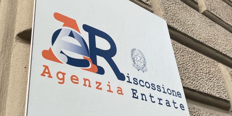 Agenzia delle Entrate, online il bando concorso per 2700 funzionari tributari