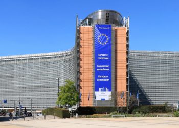 Tirocini retribuiti alla Commissione europea: candidature aperte fino al 29 agosto