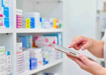 Orientamento, tra laboratorio e futuro: parla la Prof.ssa Gianferrara su Farmacia e CTF