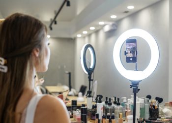 Quanto guadagna un influencer nel 2025? Tutte le cifre reali