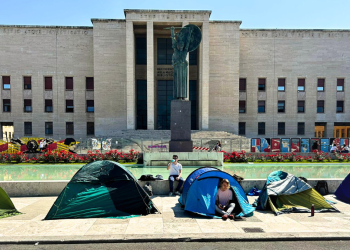 Caro affitti, la denuncia dell’UDU: “Nel 2025 aumenti fino a +152 euro al mese”