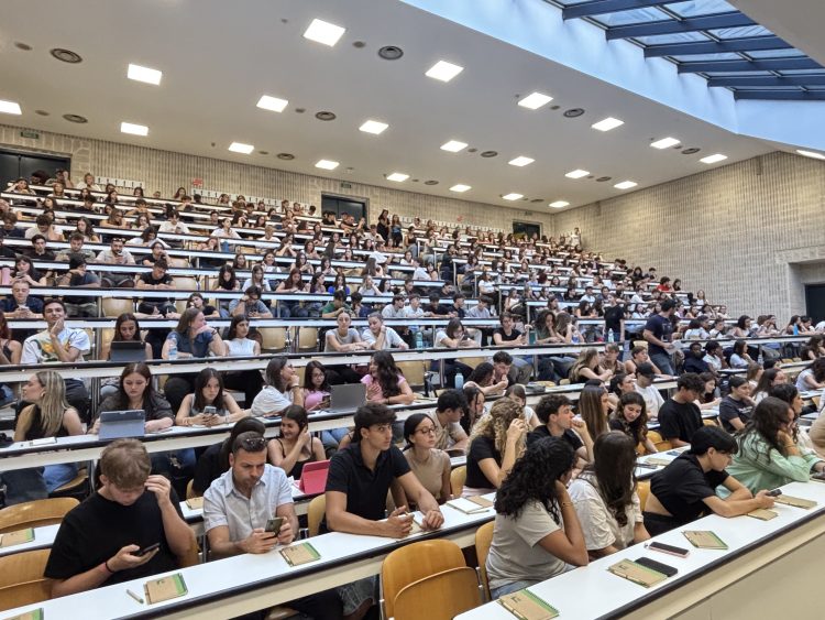 Inizia il semestre filtro a Medicina. Gli studenti di Tor Vergata a Corriereuniv: “C’è più ansia ma abbiamo anche piani B”