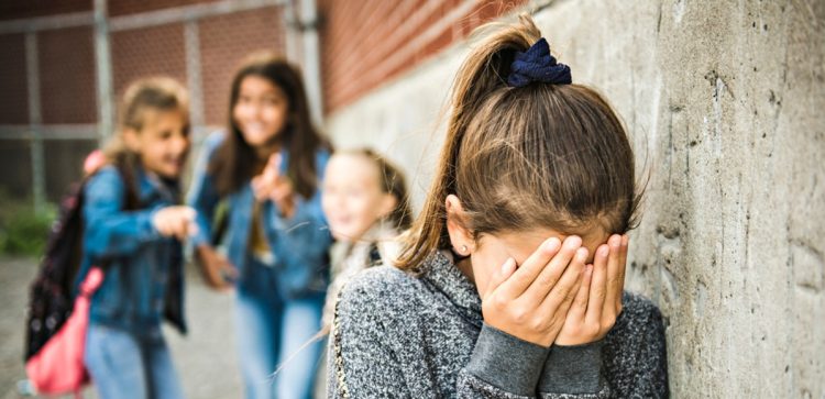Suicida a 15 anni per sospetto bullismo, il fratello scrive a Valditara che invia gli ispettori
