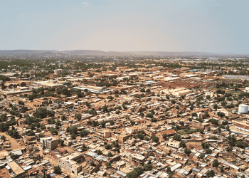 Mali sull’orlo del collasso: assedio jihadista blocca carburante e paralizza la capitale