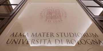 Bologna, la lettera di 30 professori dell’Università: “Non fermate la collaborazione con Israele”