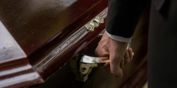 insegnante trovato morto