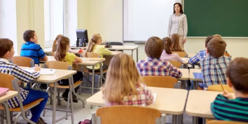 Rinnovo contratto scuola: da gennaio 80 euro in più di aumento e 1850 di arretrati