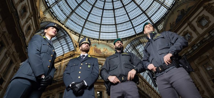 Concorso per titoli ed esami di 1.985 allievi finanzieri