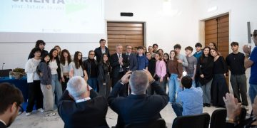 giovani alla premiazione del Premio Orientasud 2025