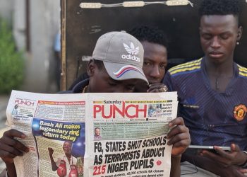 Nigeria, un gruppo di uomini armati ha rapito 303 alunni e 12 insegnanti in una scuola privata cattolica
