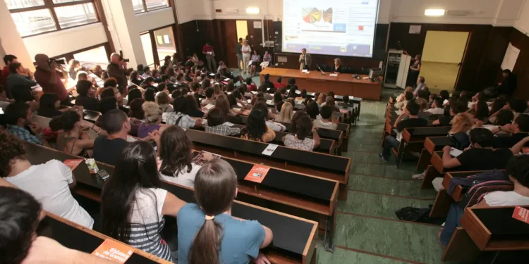 L’esercito vuole studiare filosofia a Bologna ma università di no. Molari a Corriereuniv: “Scelta autonoma del Dipartimento”