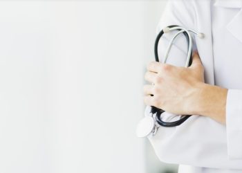 Per avere il certificato di malattia basterà la visita da remoto: cosa cambia dal 18 dicembre