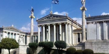 Grecia, cancellati oltre 300mila studenti fuori corso dalle università pubbliche