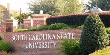 Sparatoria all’Università della South Carolina, 2 morti