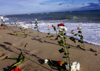Strage di Cutro, preside annulla commemorazione a scuola, poi ritratta: “Un equivoco”