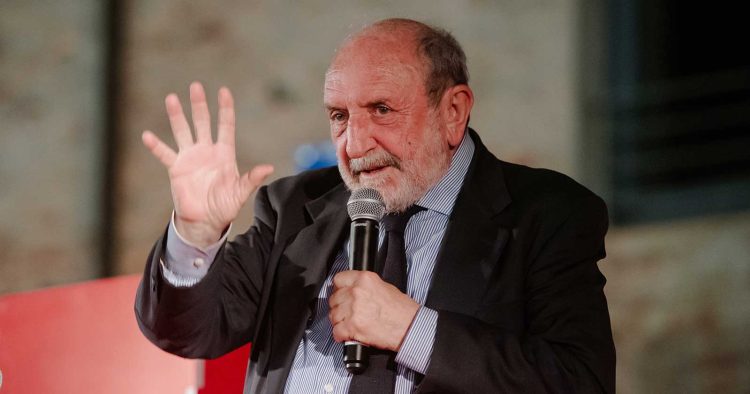 Galimberti: “I creativi disturbano”, cos’è l’intelligenza divergente