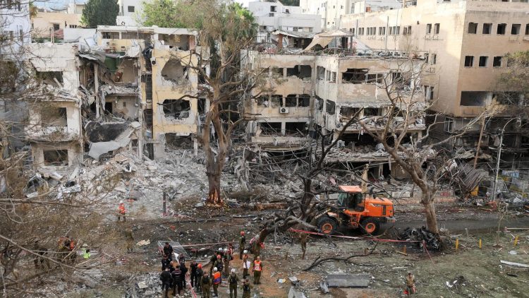 Iran, università colpita da raid israeliano: cresce la tensione, Teheran minaccia ritorsioni sugli atenei