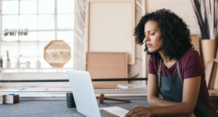 Amazon Women in Innovation 2026: borsa di studio per studentesse STEM al Politecnico di Torino