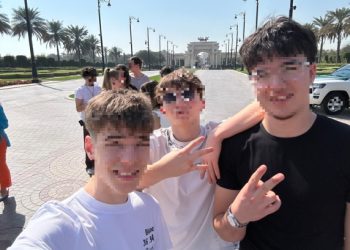 A Dubai 204 studenti bloccati per la guerra in Iran. Le loro voci a Corriereuniv: “Non sappiamo quando torneremo”