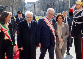 Mattarella riceve la laurea honoris causa a Firenze: “Rimettere al centro il diritto, servono spiriti coraggiosi”
