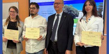Valditara premia tre docenti dell’Istituto “Cavalleri” di Parabiago (MI) per un intervento durante una gita scolastica