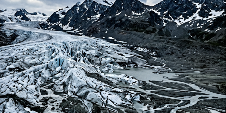 Biodiversità dei ghiacciai: scienziati italiani chiedono all’UE azioni urgenti