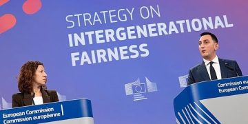 Ue, arriva il “Contratto intergenerazionale”: più spazio ai giovani nelle decisioni politiche