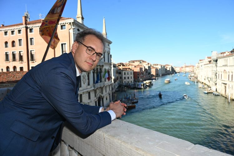 Ca’ Foscari Venezia, Marco Sgarbi eletto nuovo rettore: è il più giovane nella storia dell’Ateneo