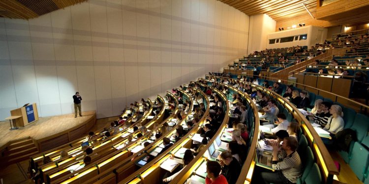 Matricole in crisi, più del 15% di giovani lasciano l’università già nel primo anno
