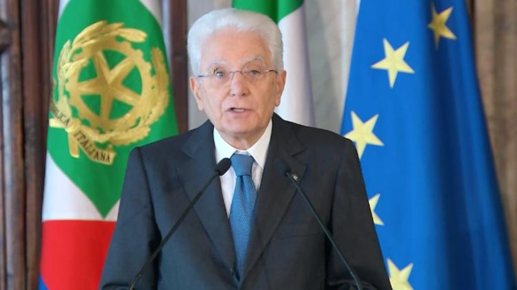 Maturità, il Presidente Mattarella scrive agli studenti: “Passaggio che contribuirà ad avviarvi al vostro futuro”