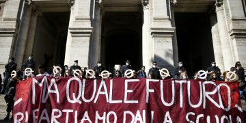Lunedì 18 maggio sciopero: previsti disagi anche nelle scuole
