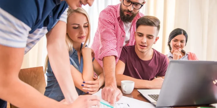 Inapp, i Neet cercano lavoro ma non per 600 euro al mese a tempo pieno