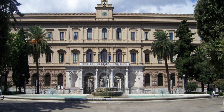 Università di Bari, sospeso il concorso per un ricercatore a Matematica. I giudici: “I conti non tornano”