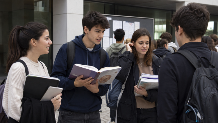 Medicina, ci siamo: il 1° settembre parte il semestre aperto. Ecco cosa aspetta gli studenti