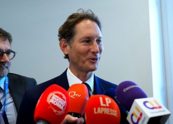 John Elkann ad Amatrice durante l’inaugurazione dell’anno scolastico nell’istituto intitolato a Sergio Marchionne