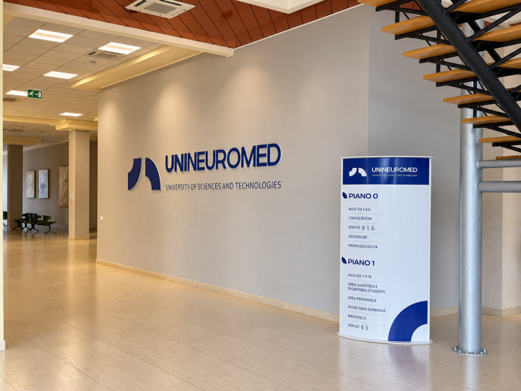 ingresso dell'università Unineuromed di Pozzilli