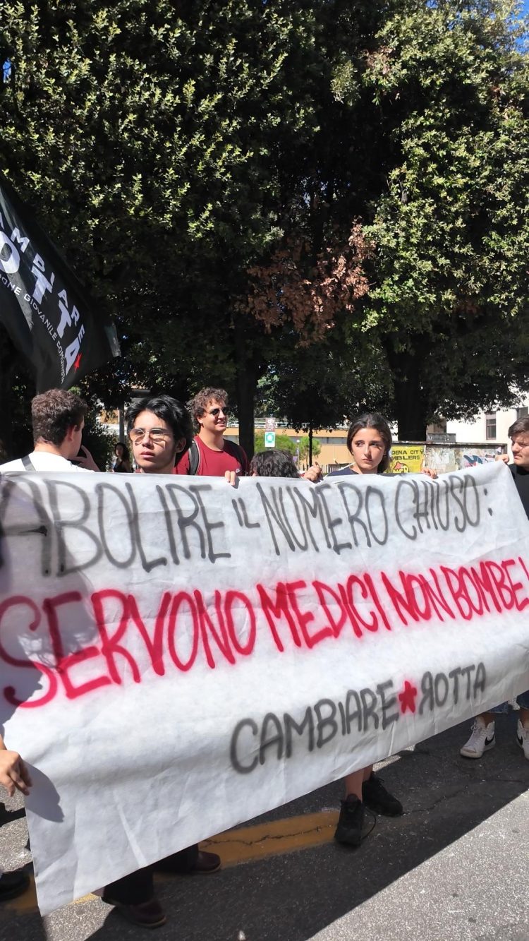 Medicina, decolla il semestre aperto, meno la protesta