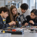 Studenti in laboratorio durante un’attività prevista dalla riforma degli istituti tecnici 2026