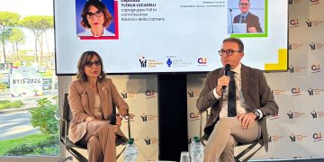 Lucaselli (FdI) incontra i giovani allo Young International Forum: “Politica deve tornare a parlare con sincerità ai giovani”