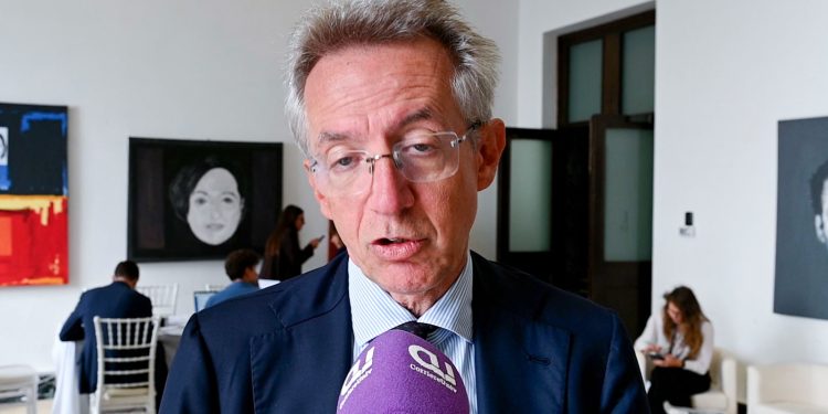 Il sindaco di Napoli Gaetano Manfredi ai microfoni di Corriereuniv